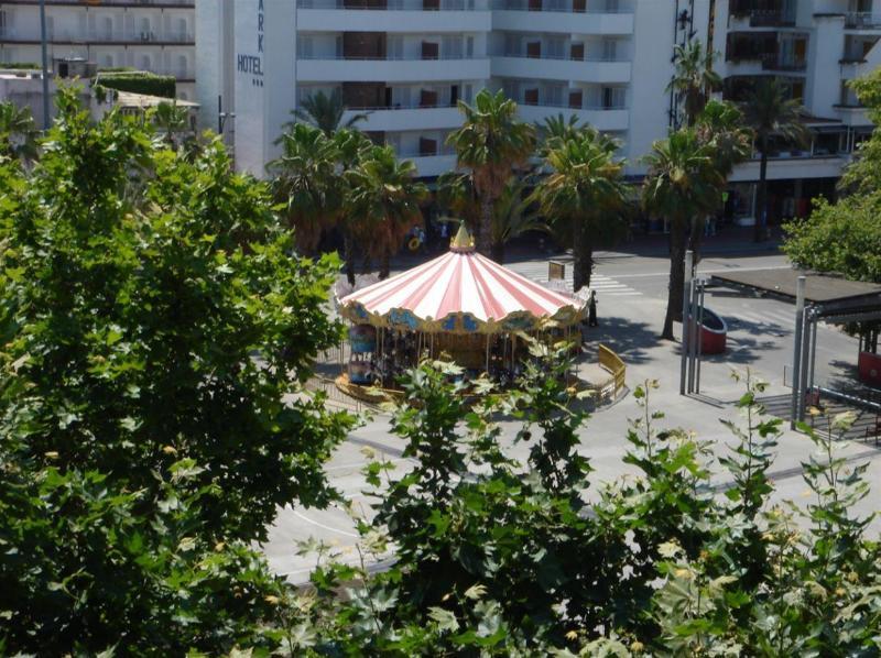 Hotel L'Hort Lloret de Mar Exterior foto